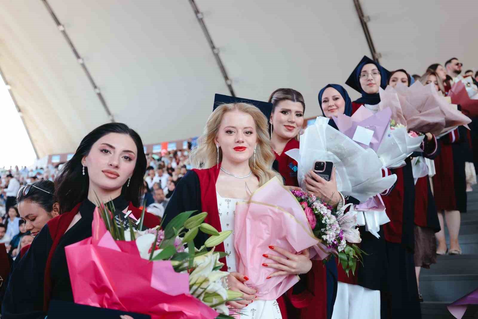 Hasan Kalyoncu Üniversitesi bin 878 Öğrencisini mezun etmenin gururunu yaşadı
