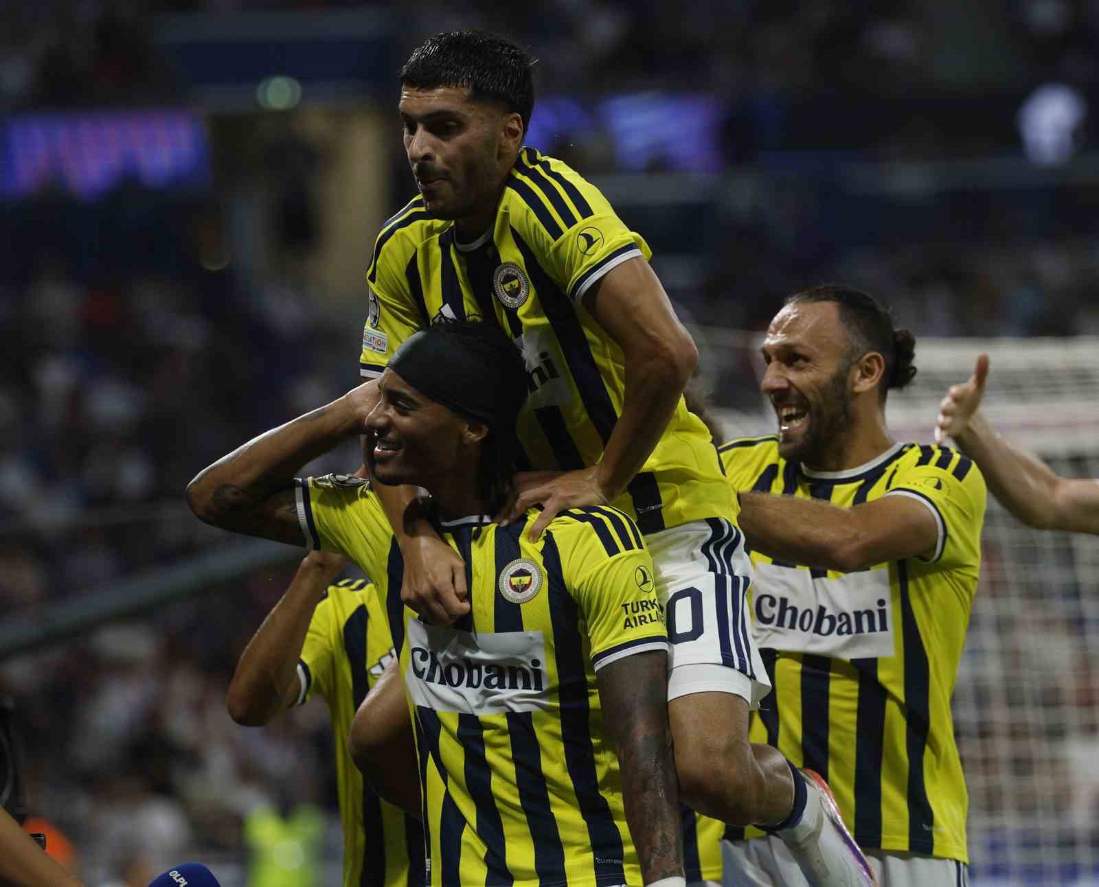 Fenerbahçe, Devler Ligi hasretini sonlandırdı