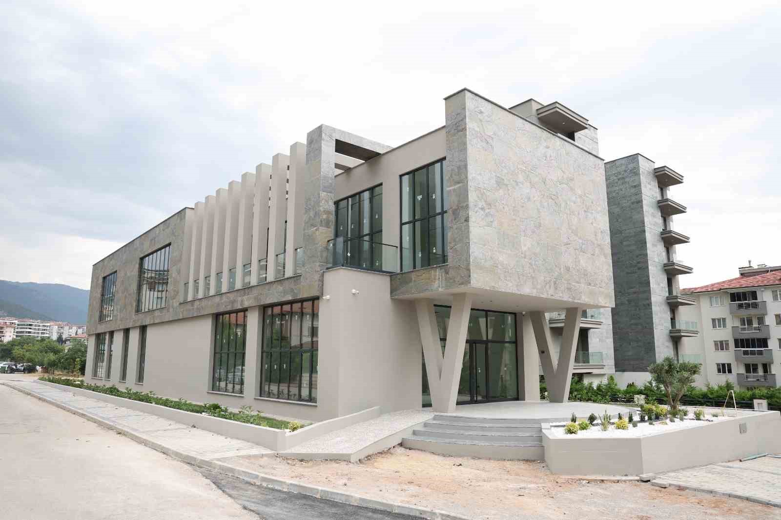 Faik Kaplan Kütüphanesi ve Kitap Kafe çok yakında hizmete açılıyor