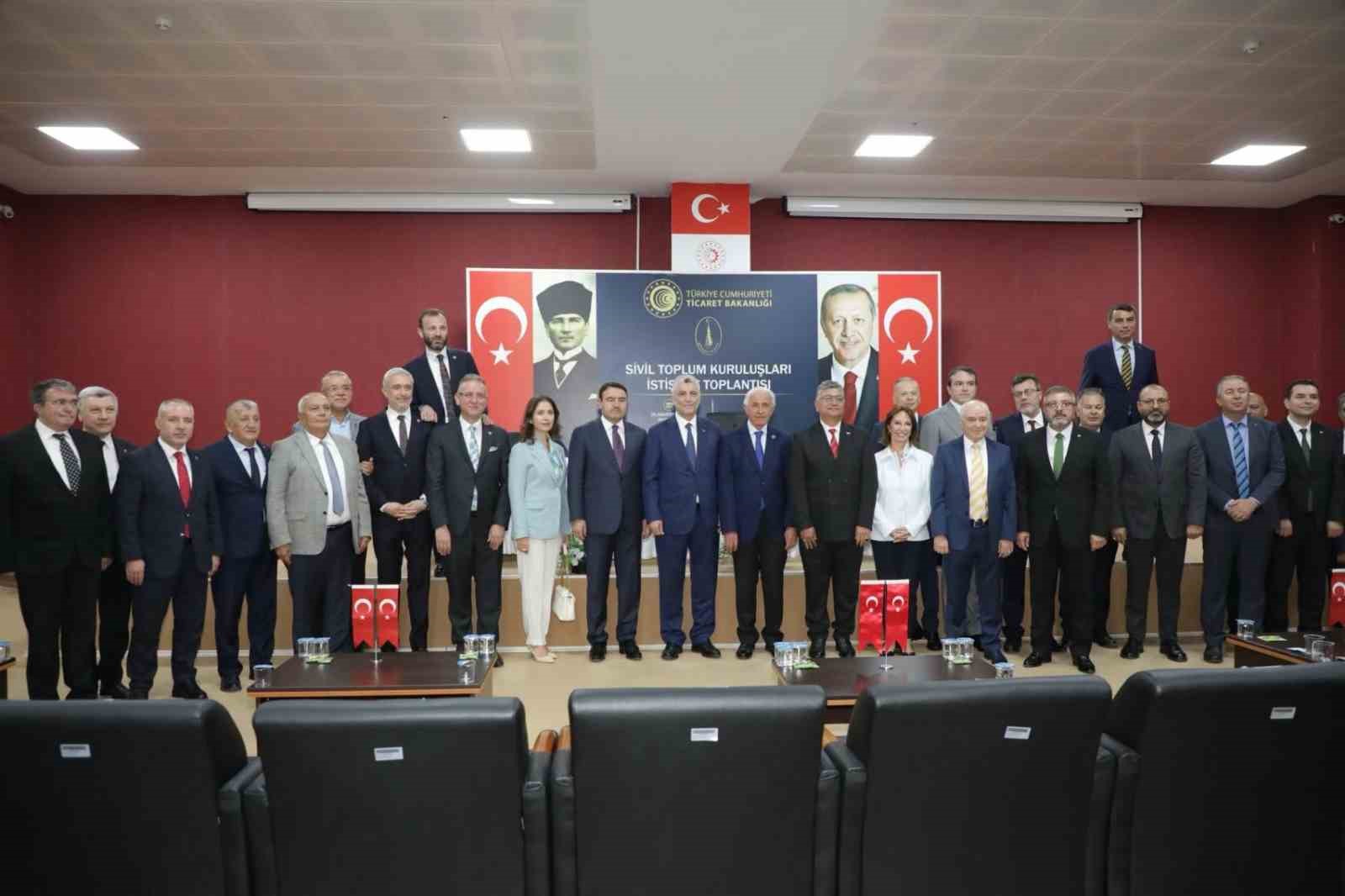 Bakan Bolat&rsquo;tan K&uuml;tahya esnafına 100 milyon liralık ek destek m&uuml;jdesi