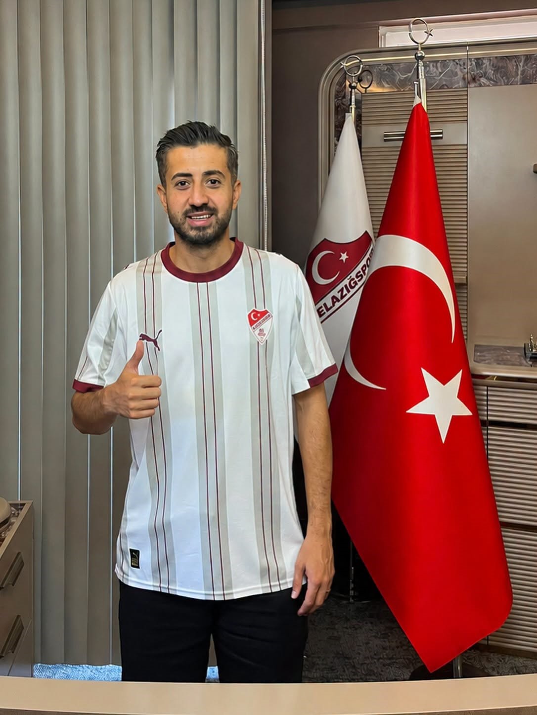 Elazığspor Onur Eriş&rsquo;le s&ouml;zleşme imzaladı