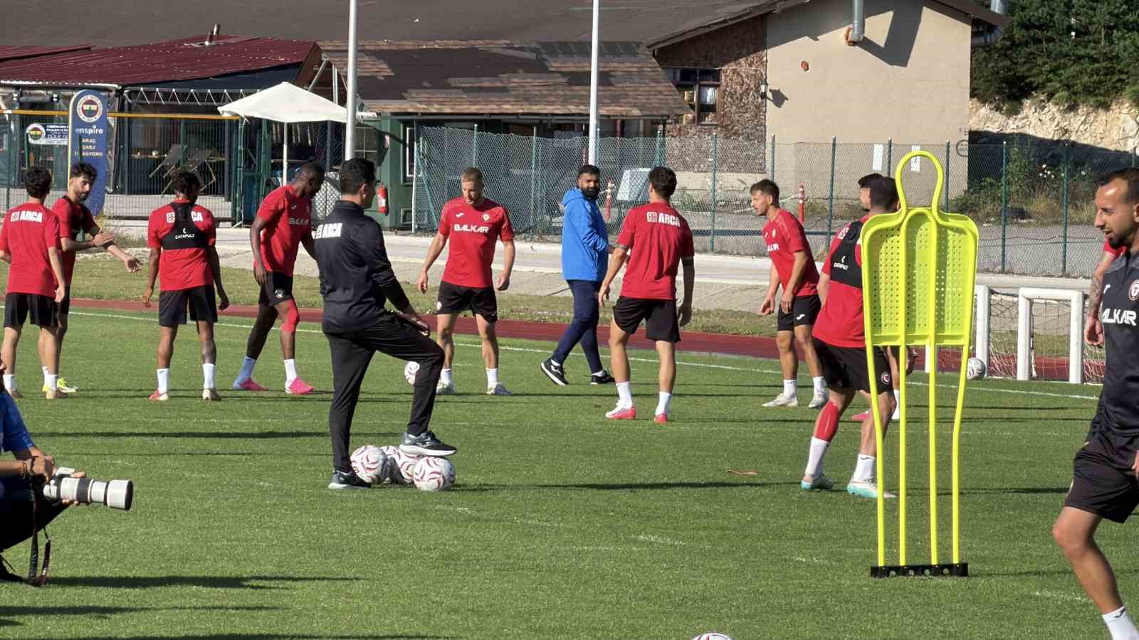 Çorum FK, Topuk Yaylası’nda çalışmalarını sürdürüyor