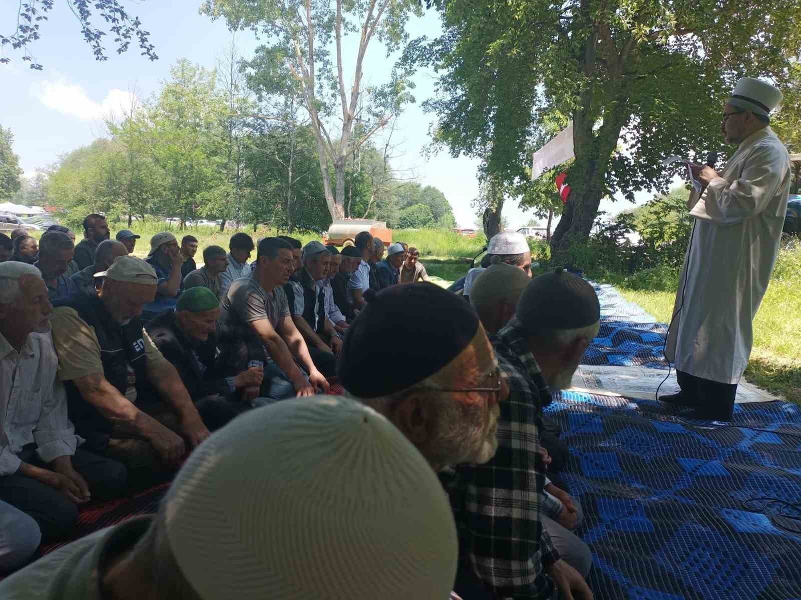 Bilecik’te yağmur ve şükür duası yapıldı