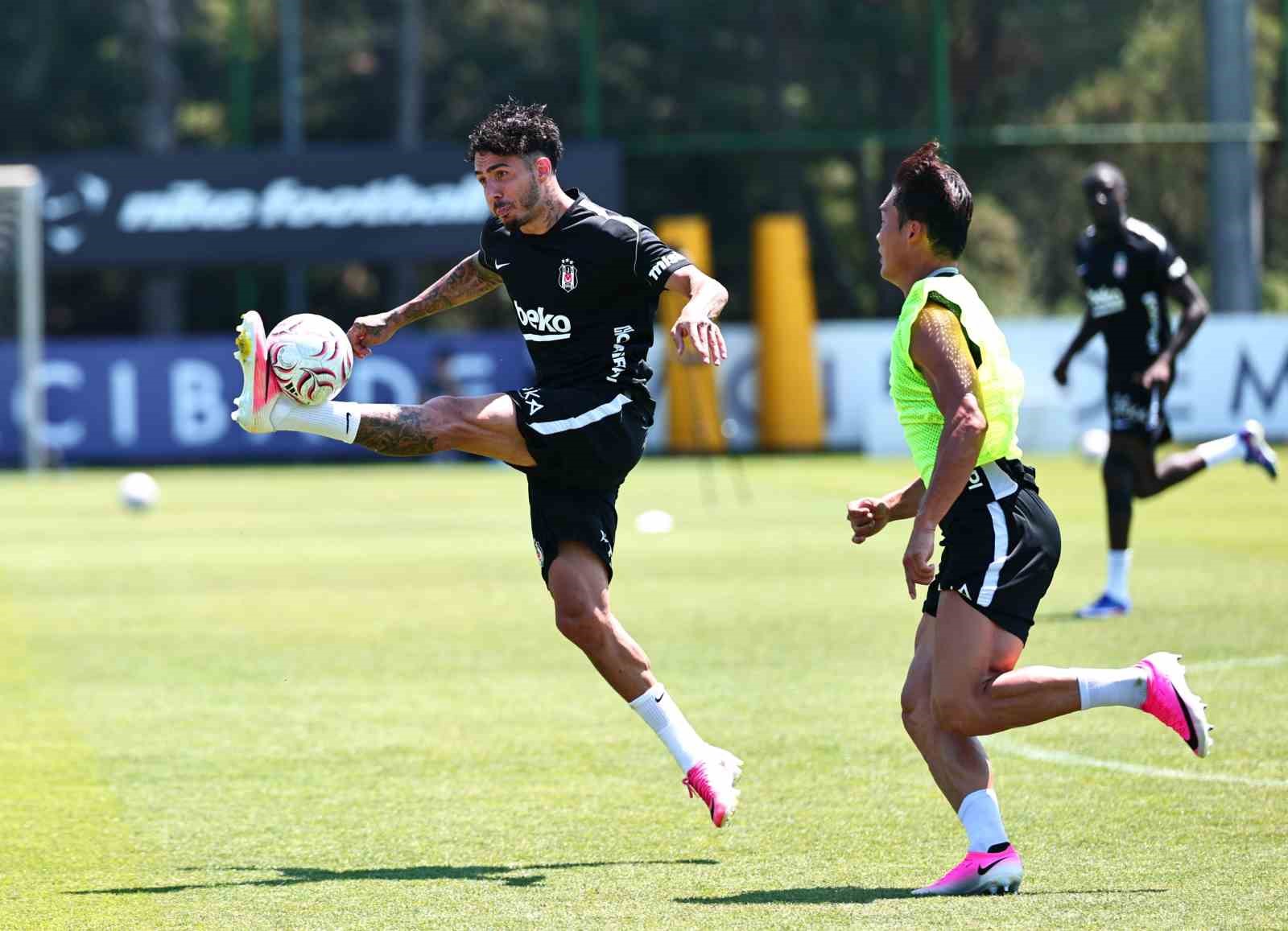 Beşiktaş’ta FC Midtjylland maçı hazırlıkları devam etti