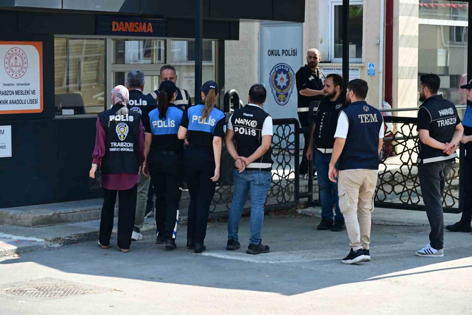 Trabzon’da okul çevrelerinde güvenlik denetimleri artırıldı
