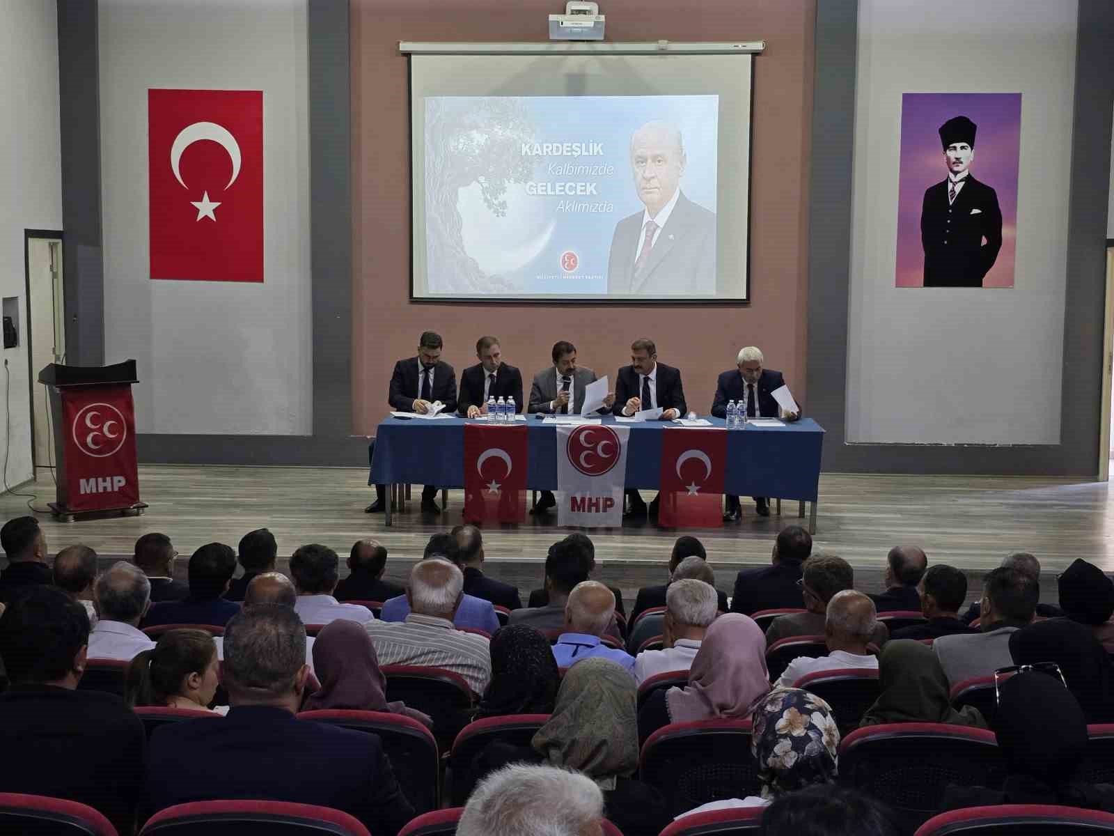 MHP Orhaneli’de görev değişimi