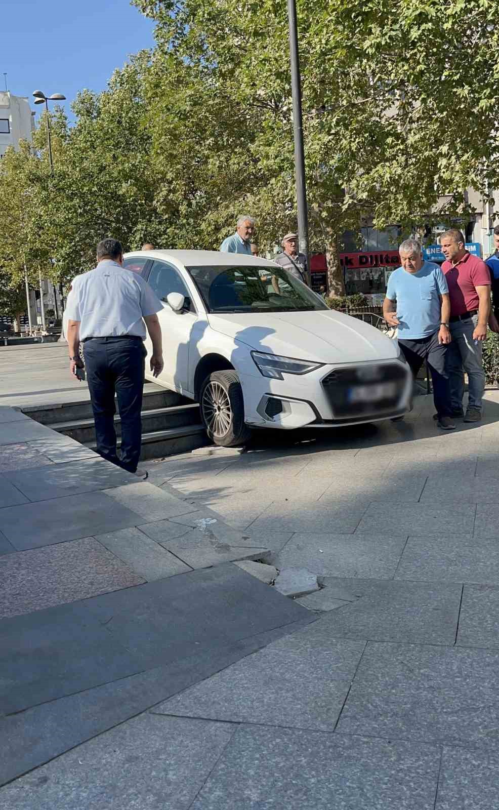 Tekirdağ’da hayrete düşüren kaza: Görenler dakikalarca bakakaldı