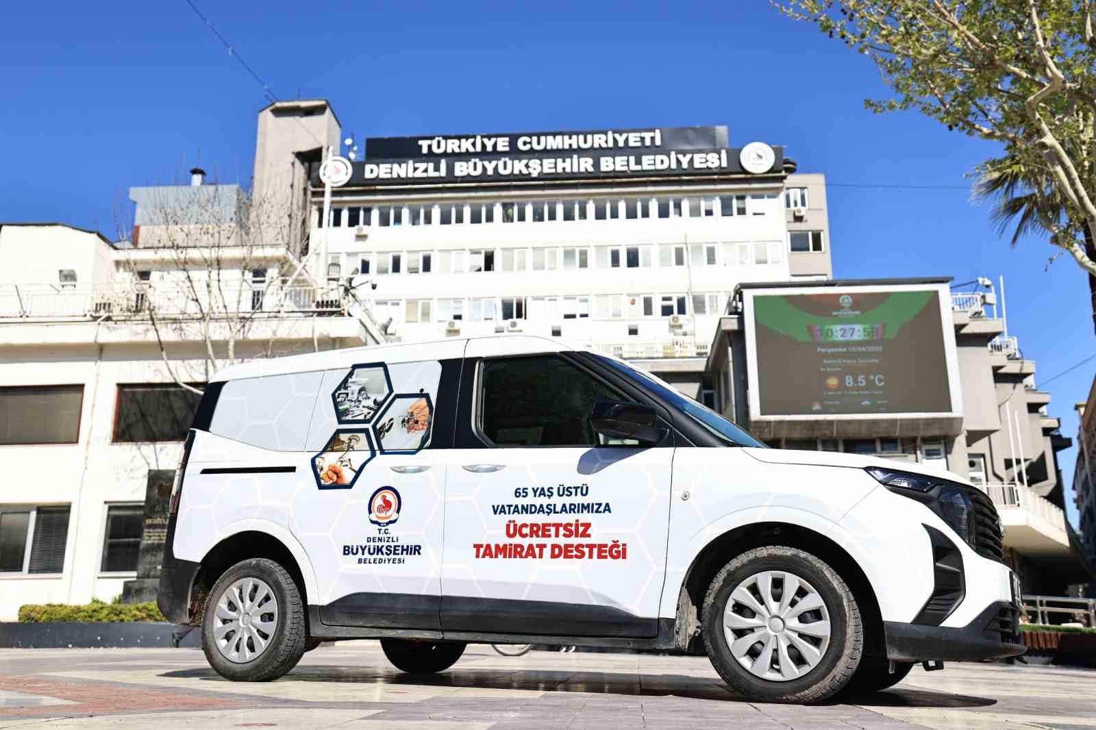 Denizli&rsquo;de 65 yaş ve &uuml;zeri vatandaşlara &uuml;cretsiz tamirat desteği s&uuml;r&uuml;yor