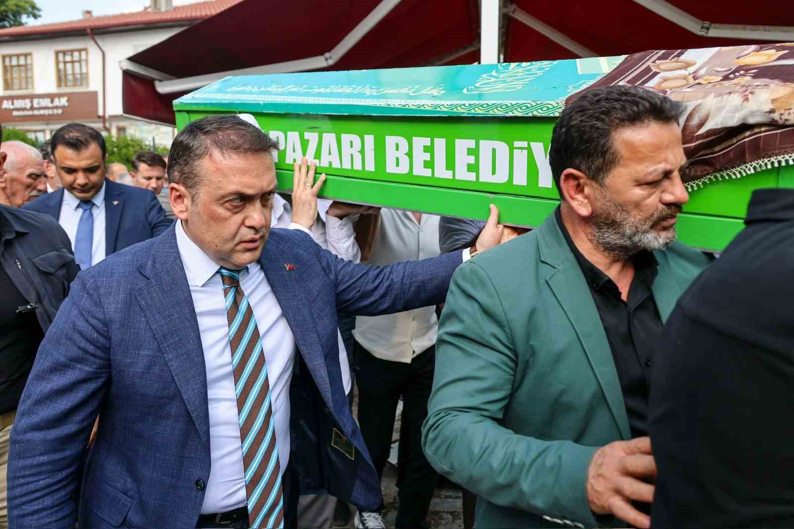 Şehit annesi son yolculuğuna uğurlandı