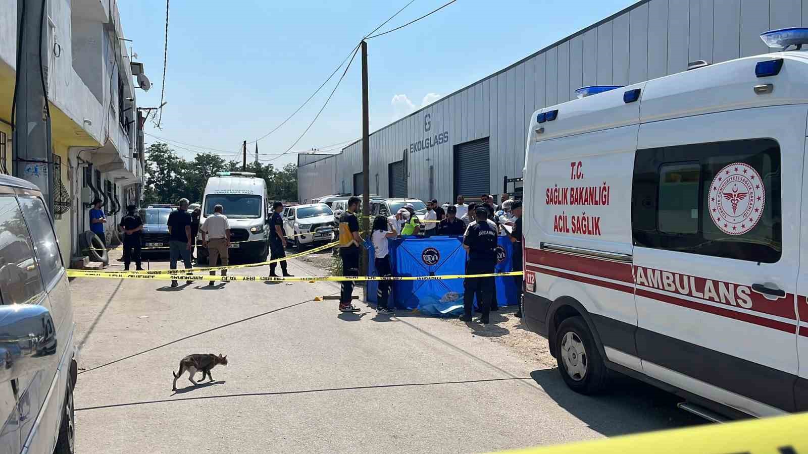 Bursa&rsquo;da dedikodu cinneti...Eniştesi ve eşini &ouml;ld&uuml;rd&uuml;