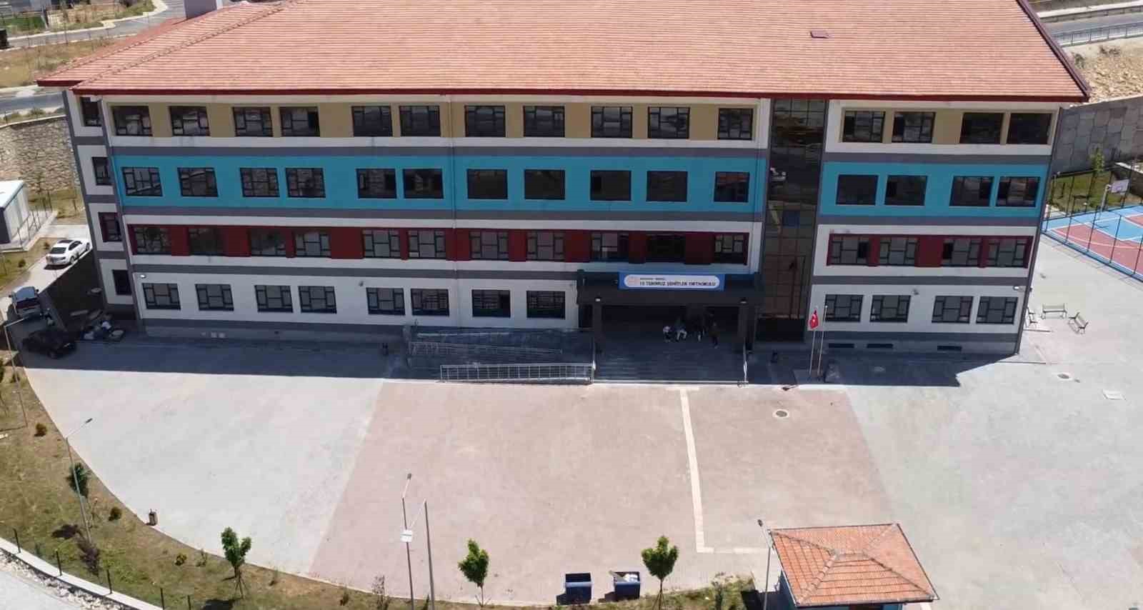 Depremde azalan derslik sayısı yeni okullarla arttı