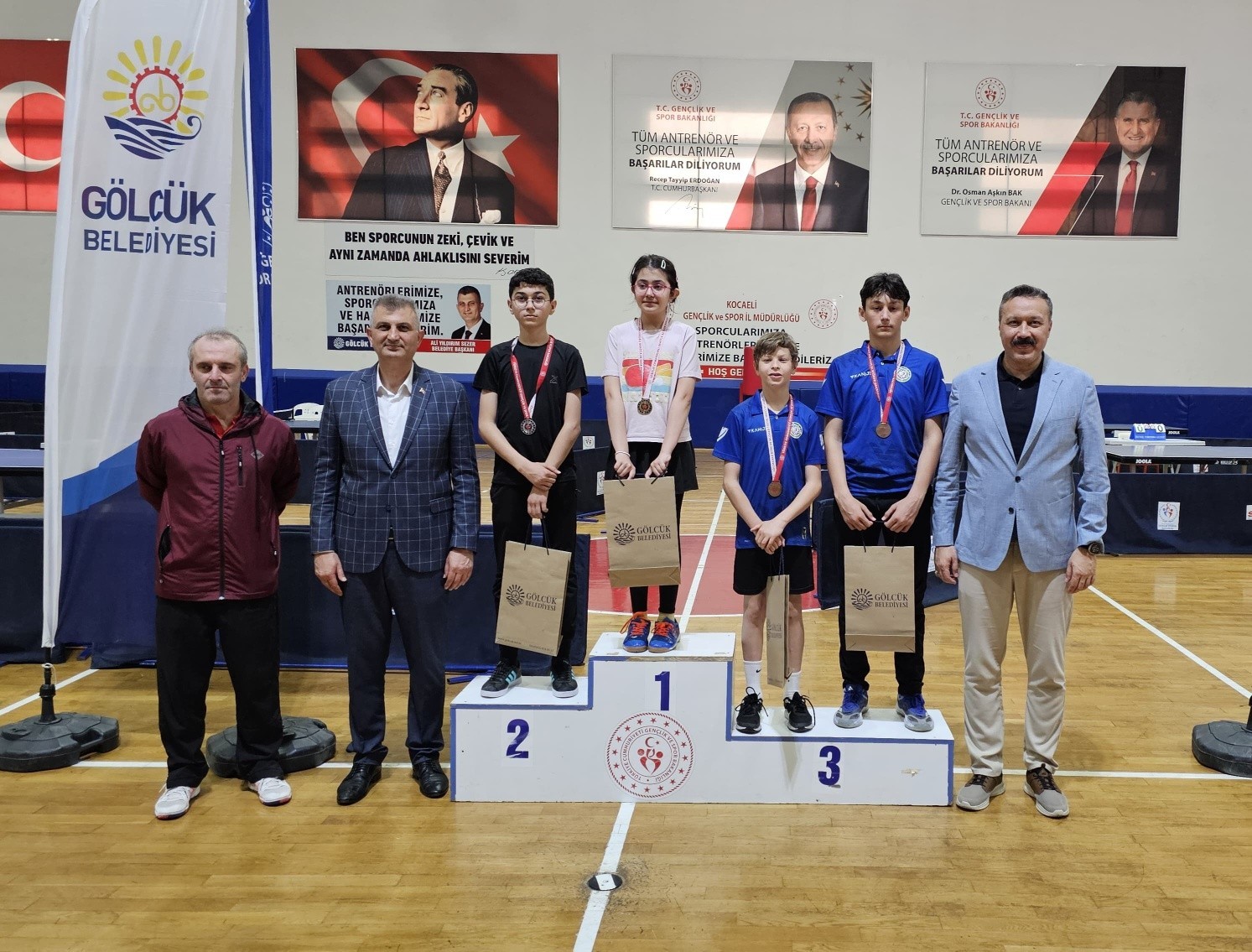 G&ouml;lc&uuml;k&rsquo;te masa tenisi heyecanı