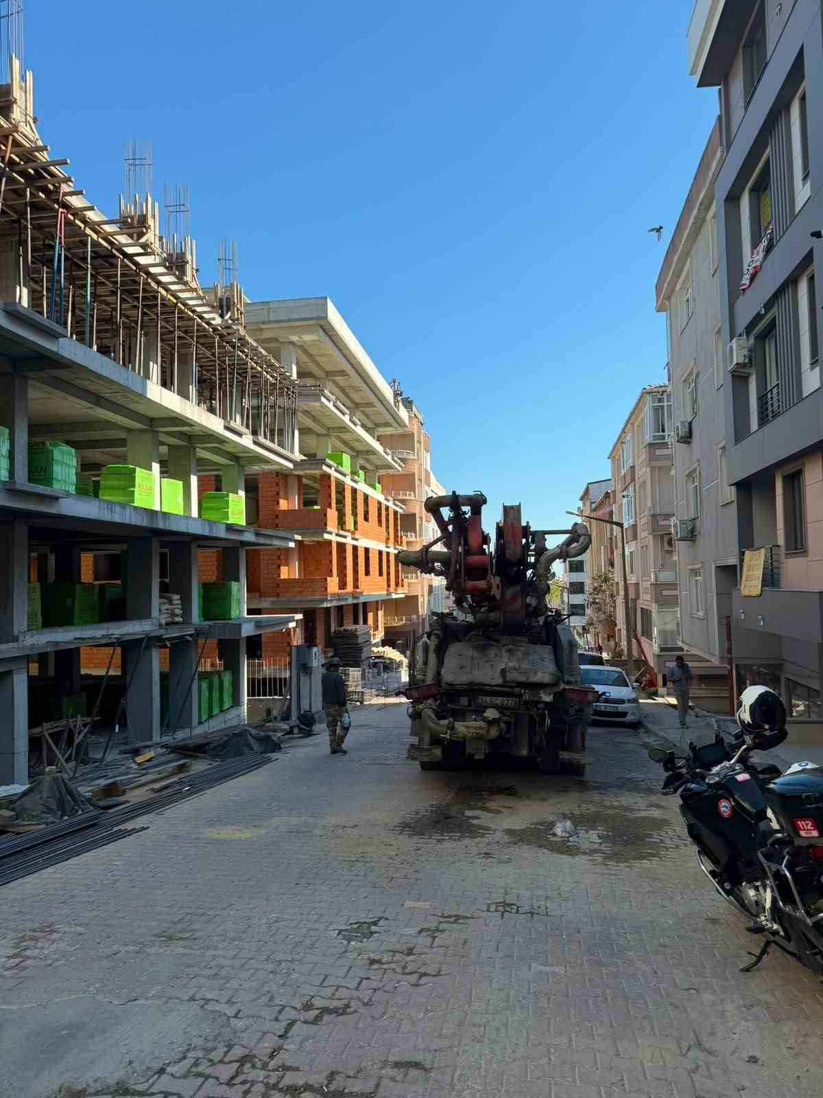 Avcılar’da izinsiz sokak kapatan inşaat firmalarına ceza