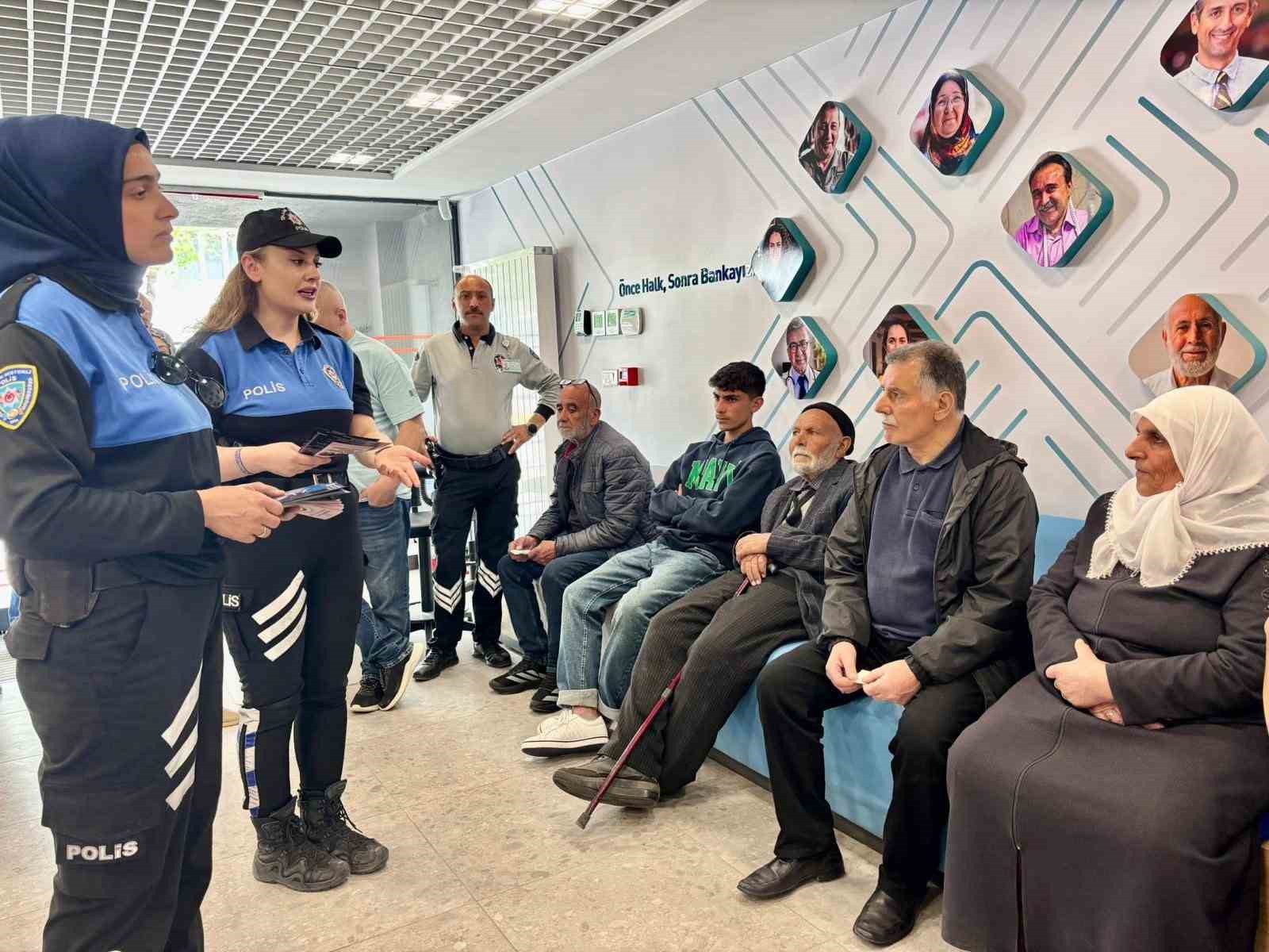 Kars Emniyeti’nden dolandırıcılığa karşı bilinçlendirme seferberliği