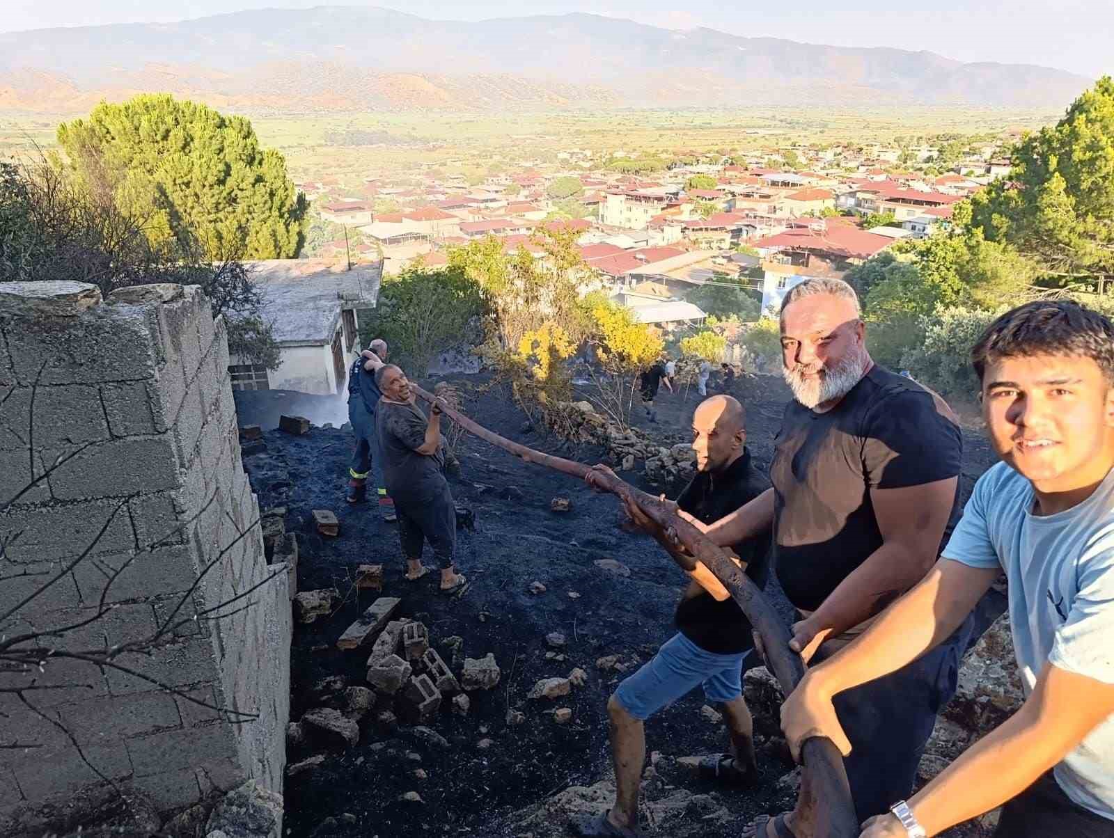 Bozdoğan’da arazi yangını