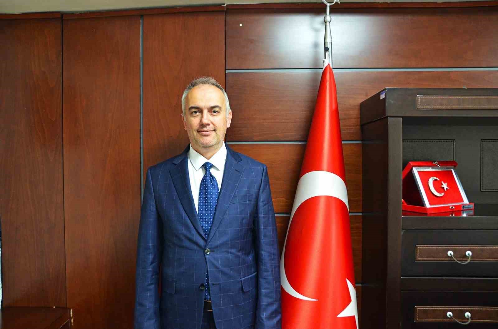 Ebenin dikkati anne ve bebeği kurtardı