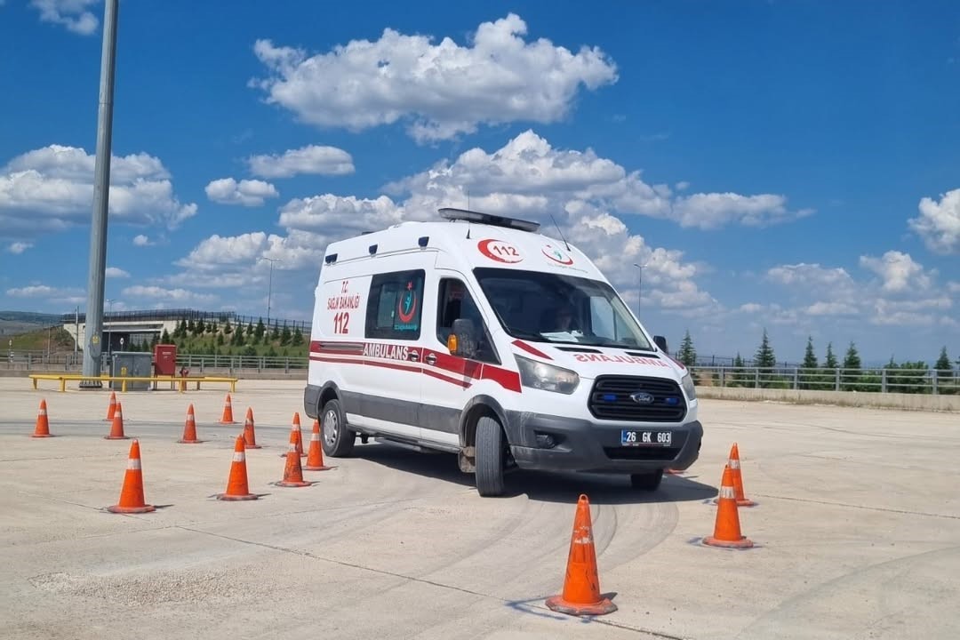 Eskişehir’de Ambulans Sürüş Güvenliği Eğitimi (ASGE) tamamlandı