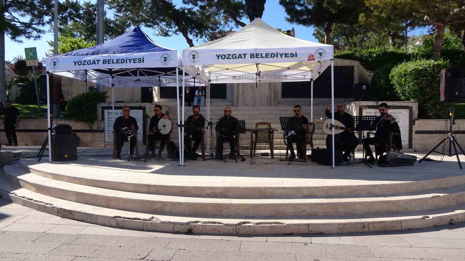 Yozgat Belediyesinden aşure ikramı