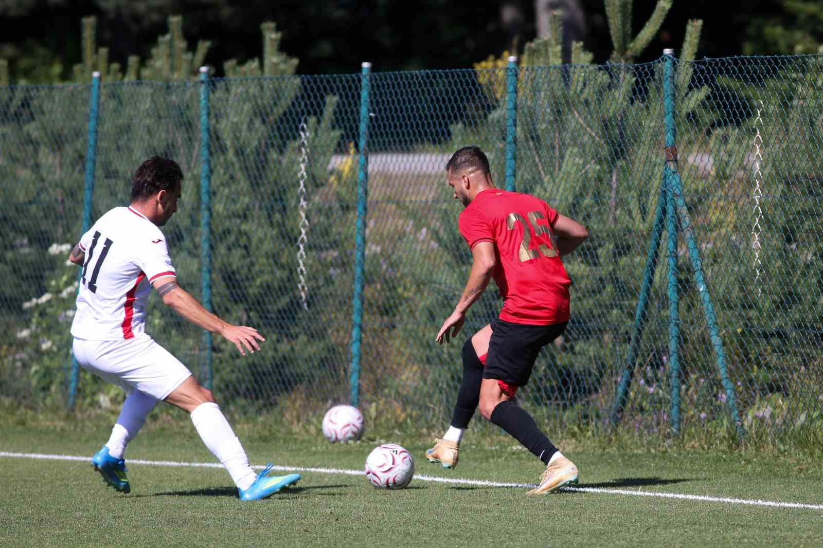 Gen&ccedil;lerbirliği ile &Ccedil;orum FK gols&uuml;z berabere kaldı
