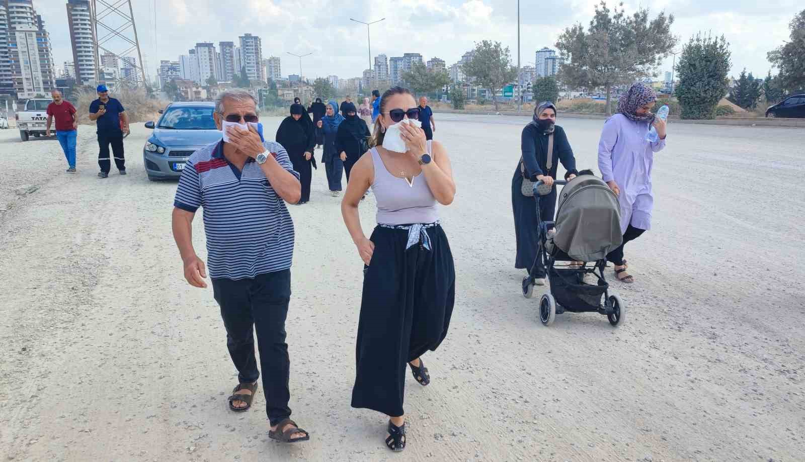 Yapımı bir t&uuml;rl&uuml; tamamlanmayan bulvar mahalleliyi isyan ettirdi