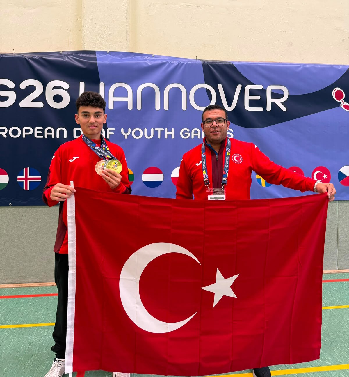 Sivaslı milli sporcudan Avrupa&rsquo;da 3 madalya