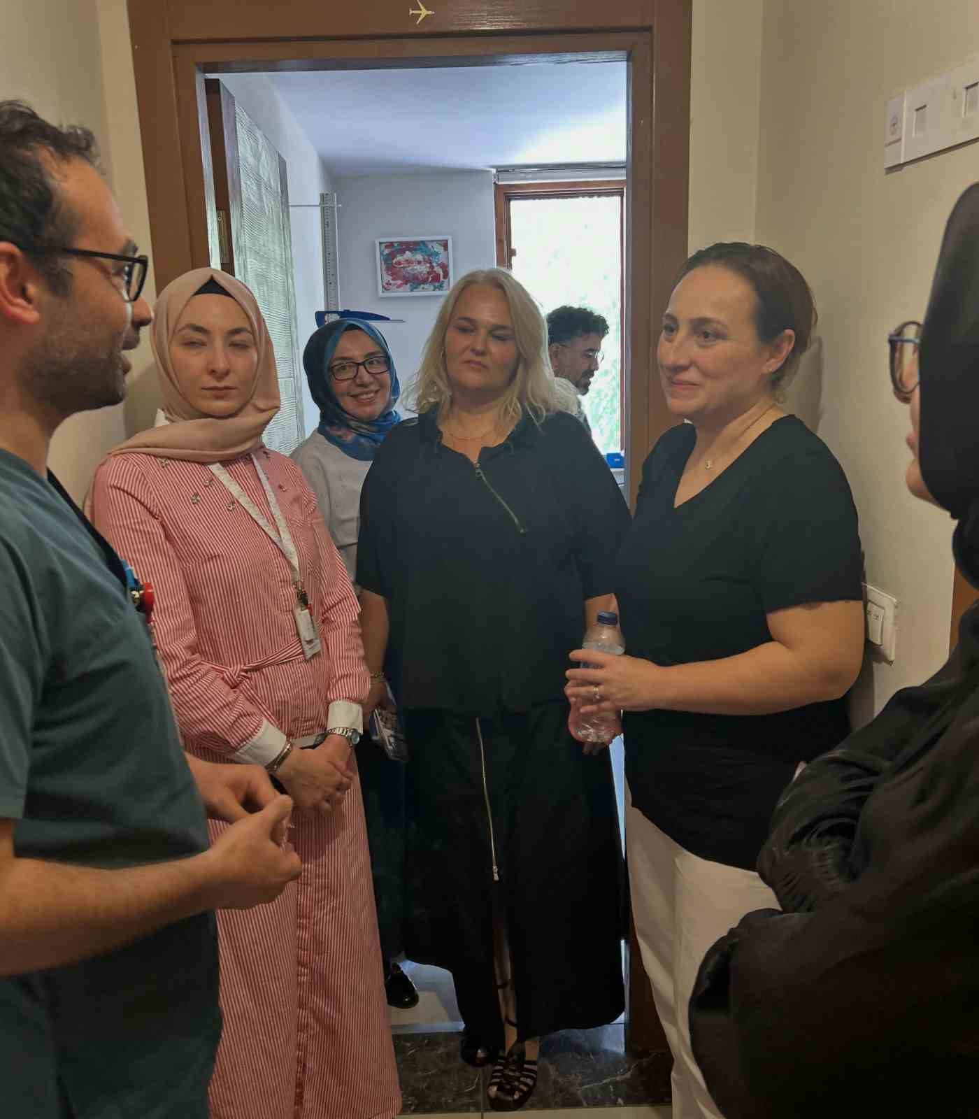 K&uuml;tahya&rsquo;da Sağlıklı Hayat Merkezi&rsquo;nin &ccedil;alışmaları hekimlere tanıtıldı