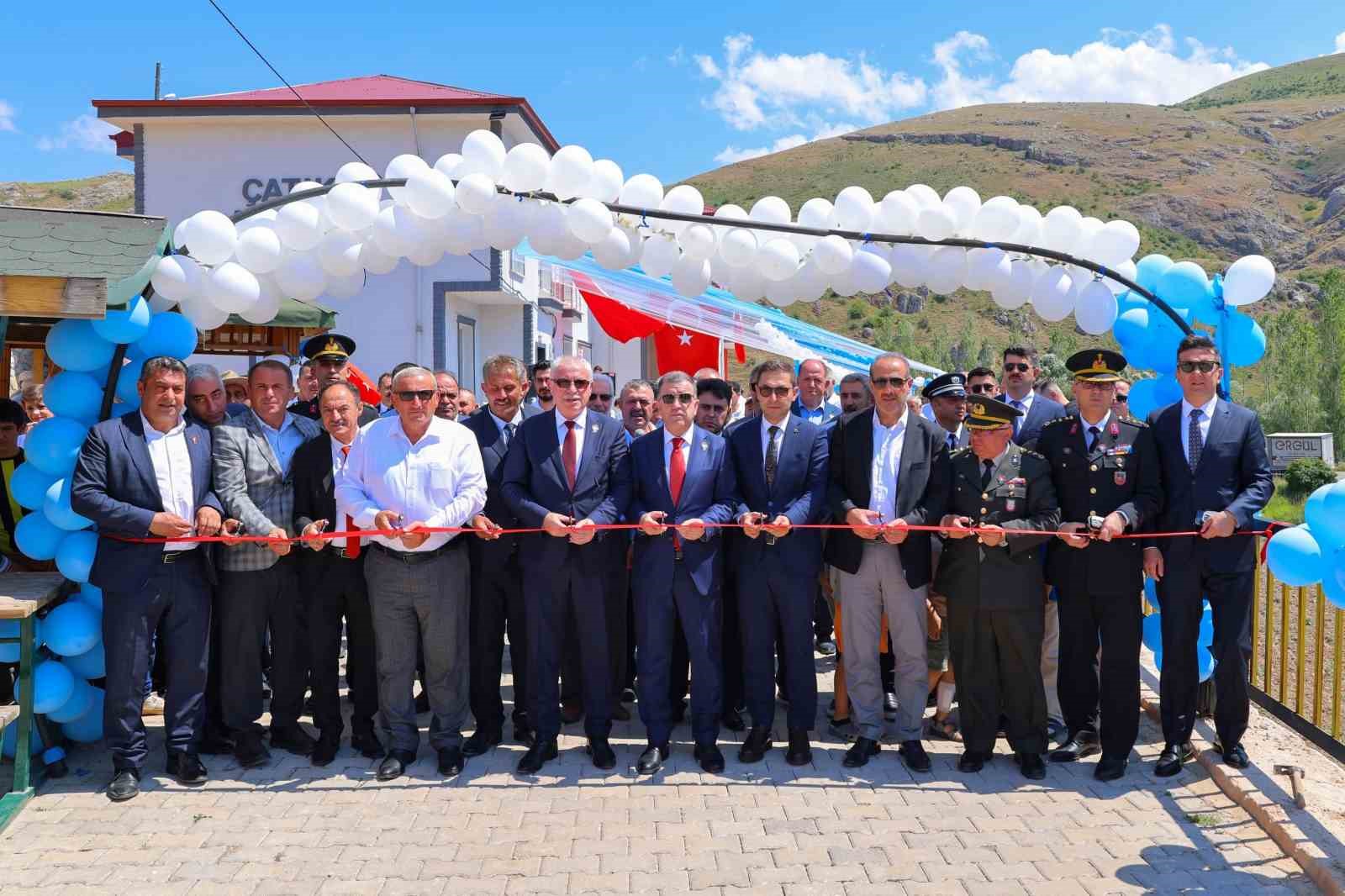 Çatıksu Köy Konağı hizmete açıldı