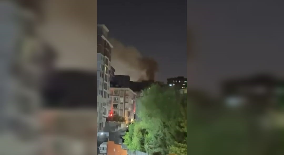 Küçükçekmece’de metruk binada yangın paniği