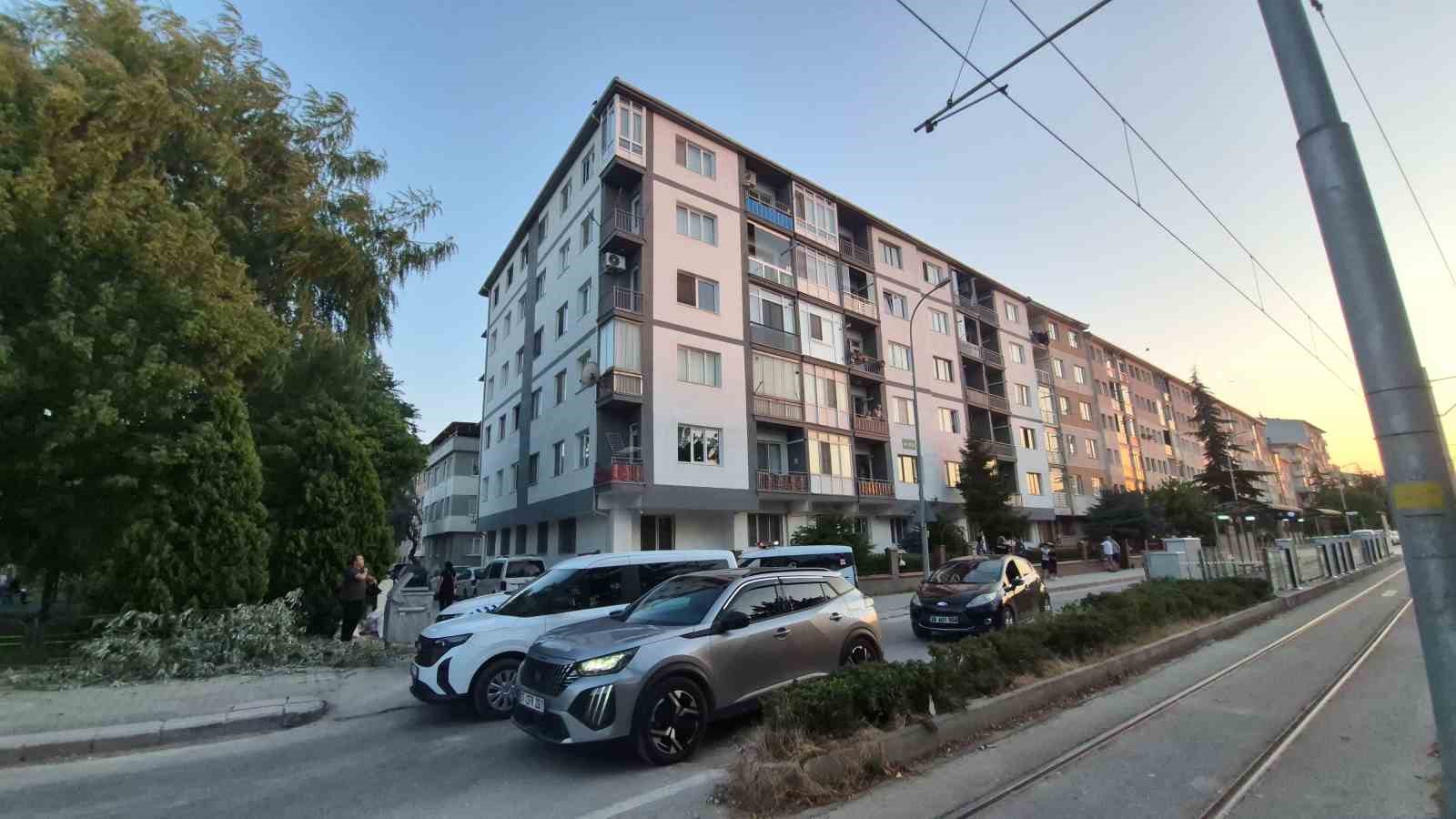 Baba ve oğlunun tartışması polisi harekete geçirdi