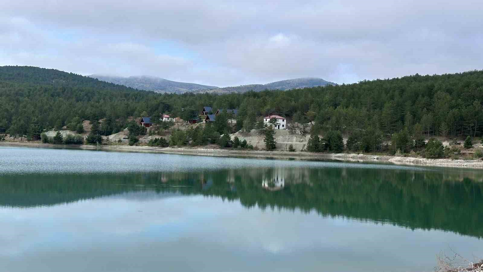 Sivas-Tokat sınırında doğayla iç içe yürüyüş