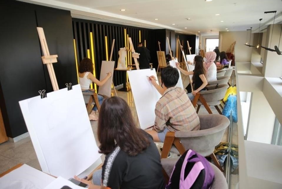 Yüzüncü Yıl Gençlik ve Yaşam Merkezinde kurs kayıtları başladı