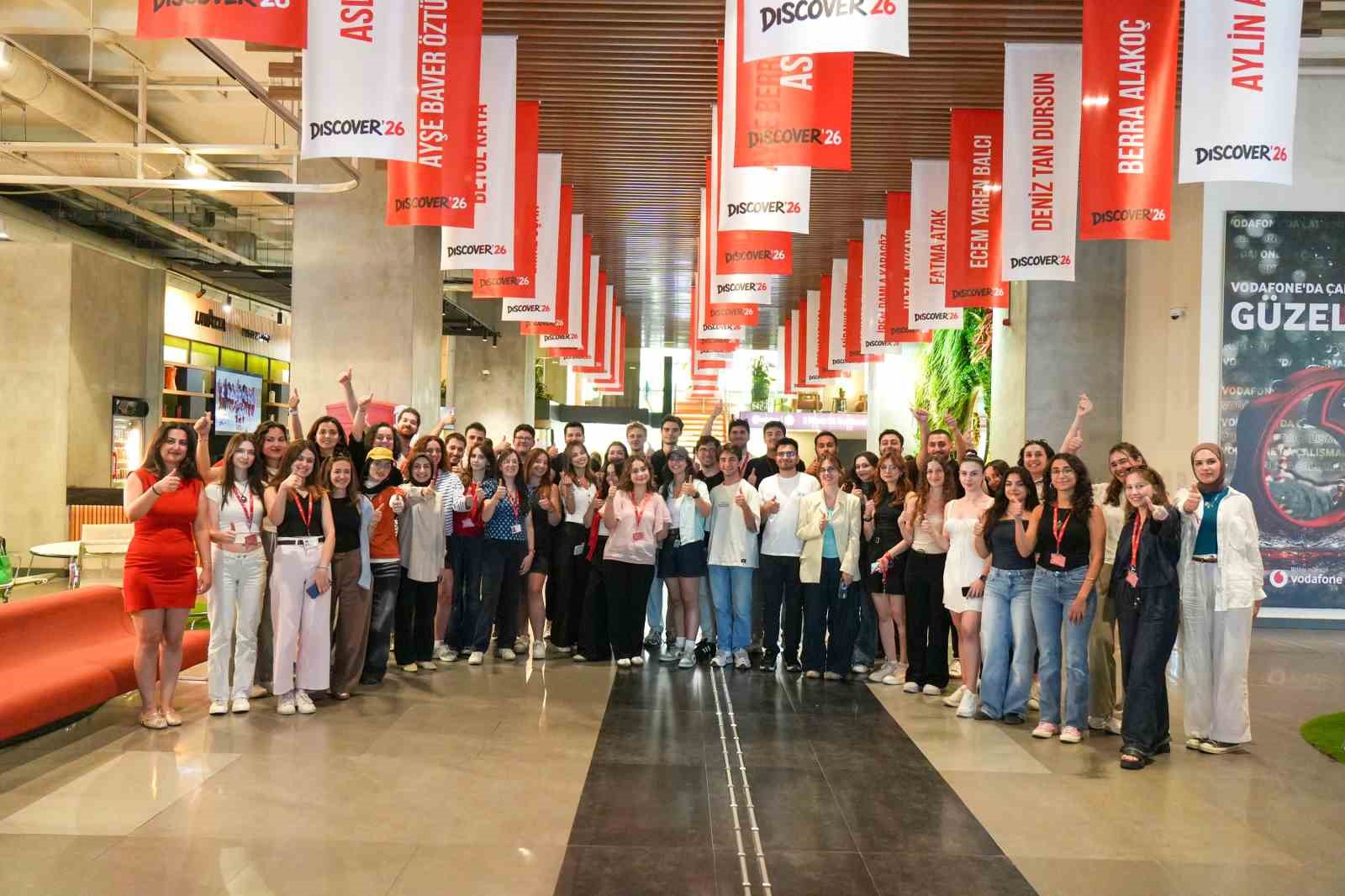 Bu yıl 48 yeni mezun Vodafone Dıscover’la çalışma hayatında