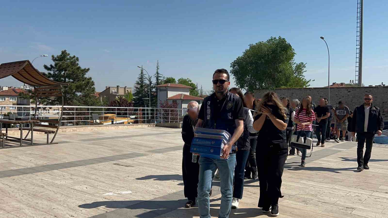 Yasa dışı bahis operasyonunda 34 şüpheli adliyeye sevk edildi