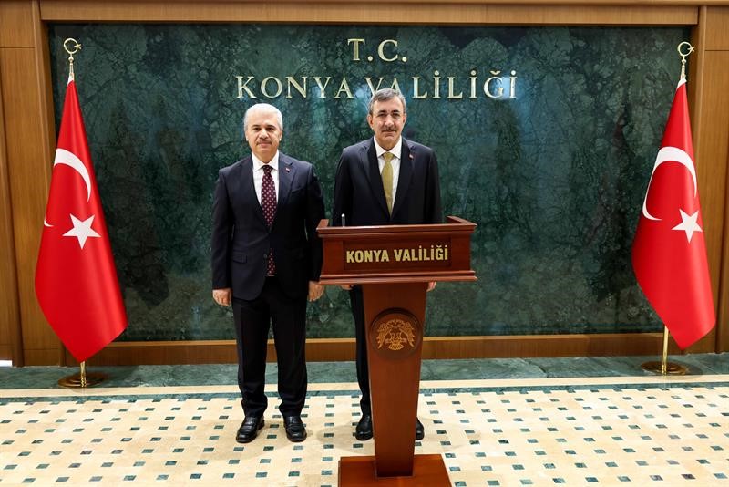 Cevdet Yılmaz: "Sosyal medya aslında asosyal medya"