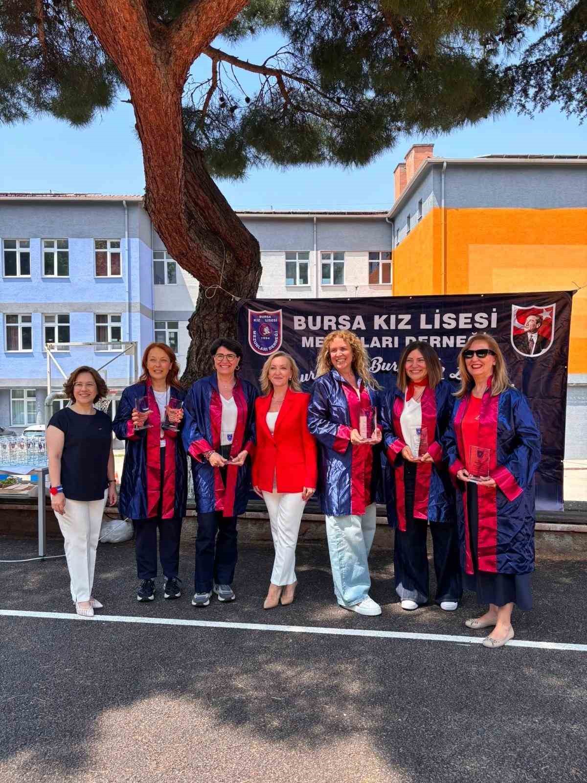 Bursa Kız Lisesi mezunları mantı gününde buluştu