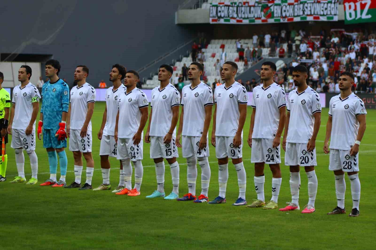 Altay, ilk yenilgisini aldı