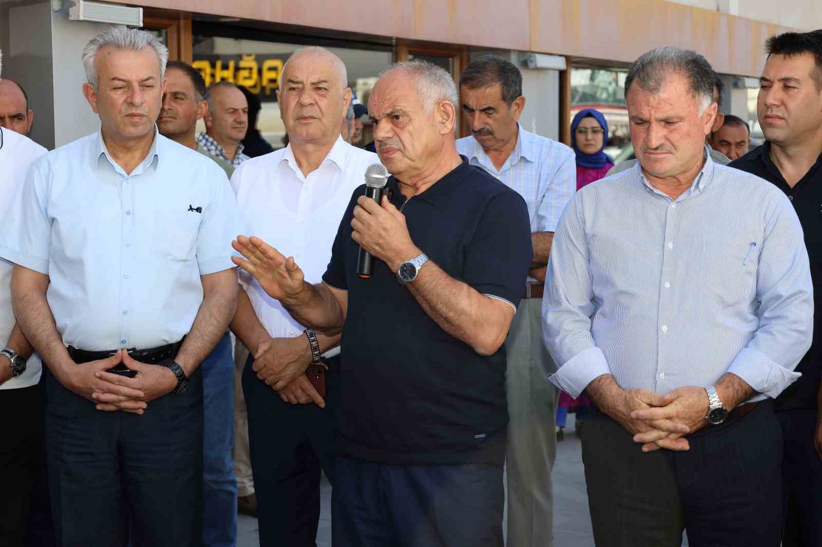 Yahyalı Belediyesi araç filosunu güçlendirdi: Çekici tır hizmete alındı