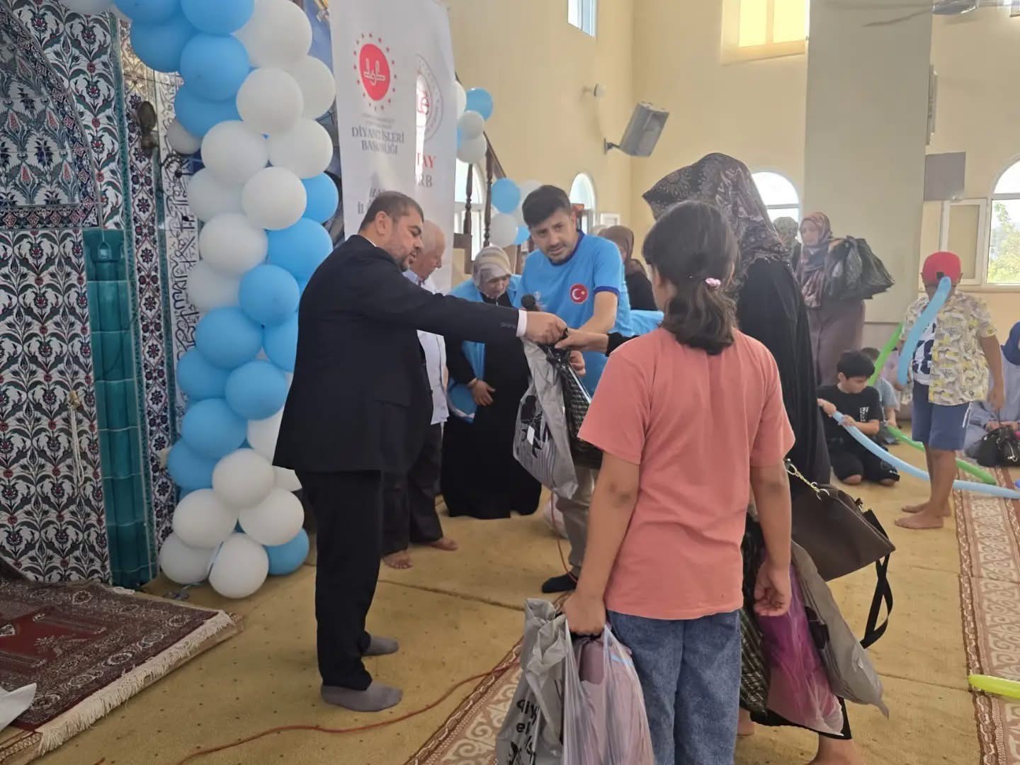 Hatay&rsquo;da 112 yetim &ccedil;ocuğa y&ouml;nelik Mevlid-i Nebi programı d&uuml;zenlendi