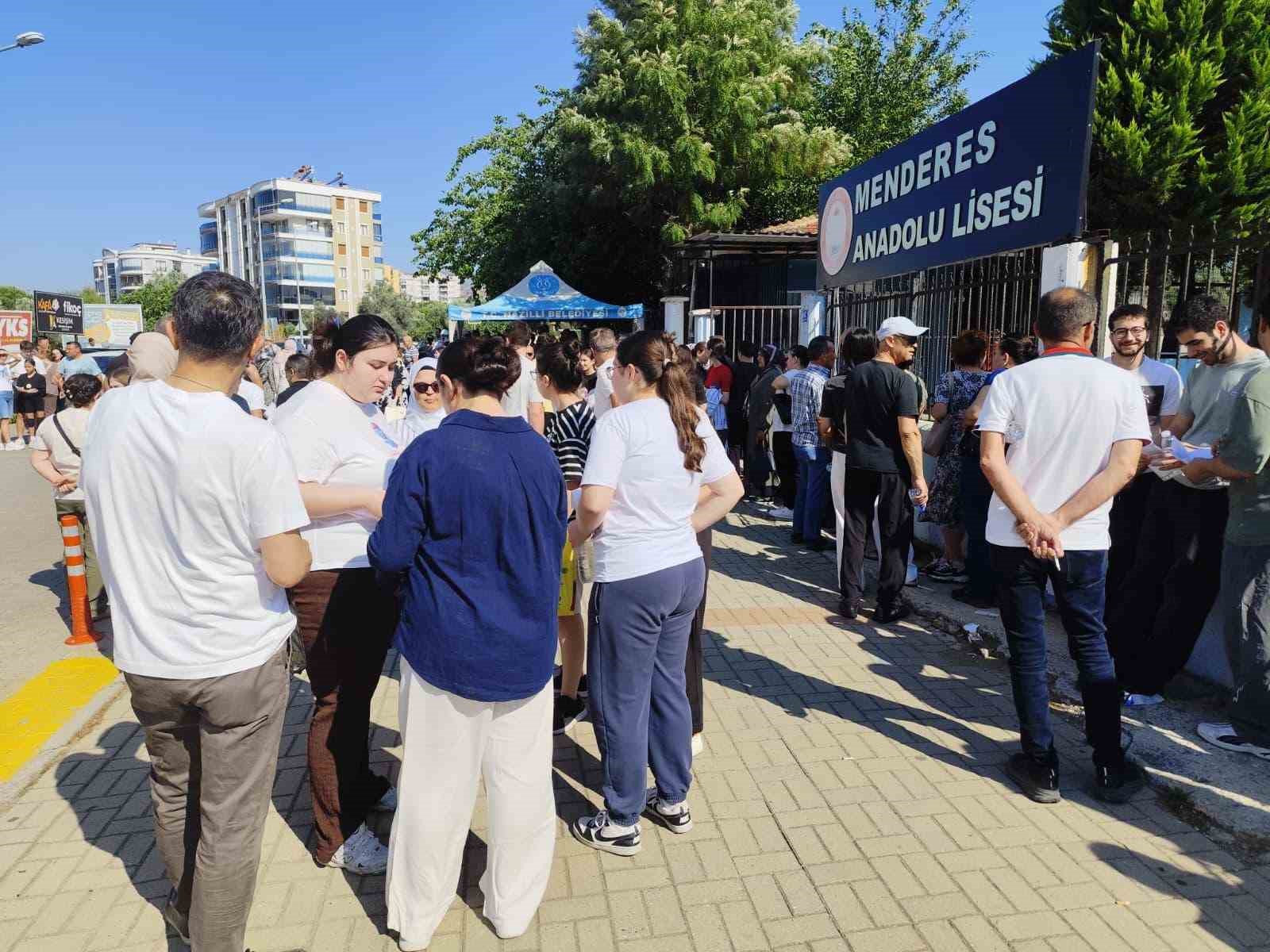 Nazilli Belediyesi&rsquo;nden YKS adaylarına ve ailelerine destek