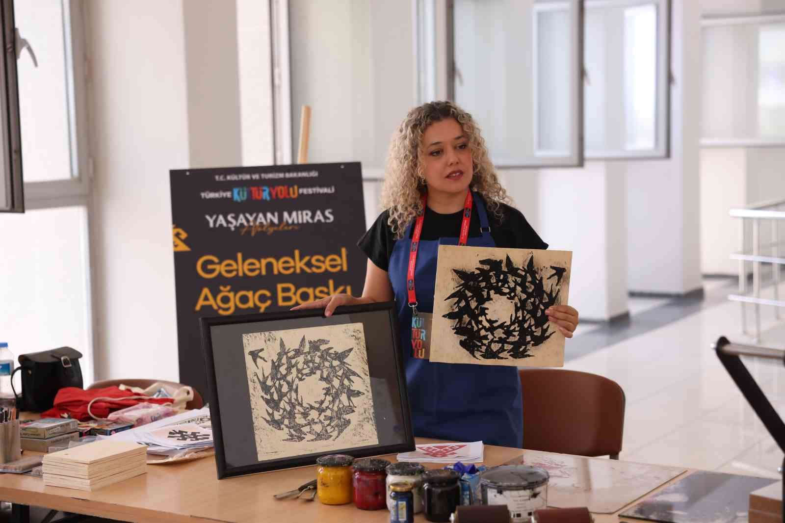 Malatya K&uuml;lt&uuml;r Yolu Festivali&rsquo;nde k&uuml;lt&uuml;r ve sanatın farklı renkleri buluştu