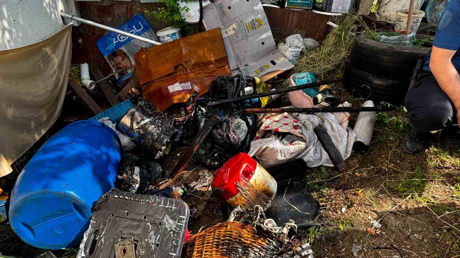 Tavşanlı’da balkon yangını paniği