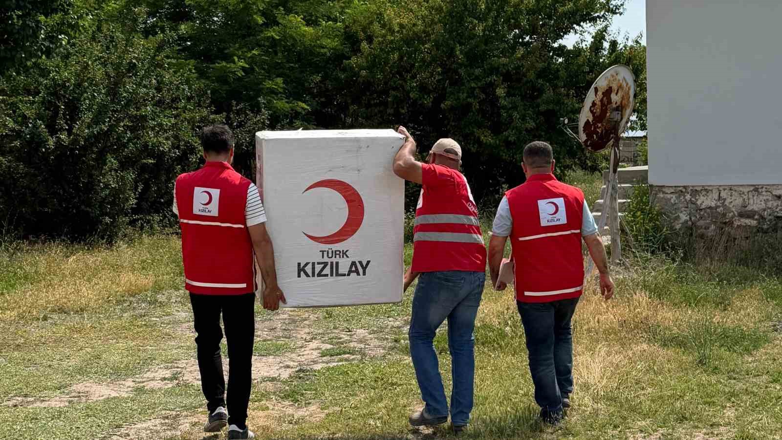Muradiye Kızılay&rsquo;ı engelleri kaldırmaya devam ediyor