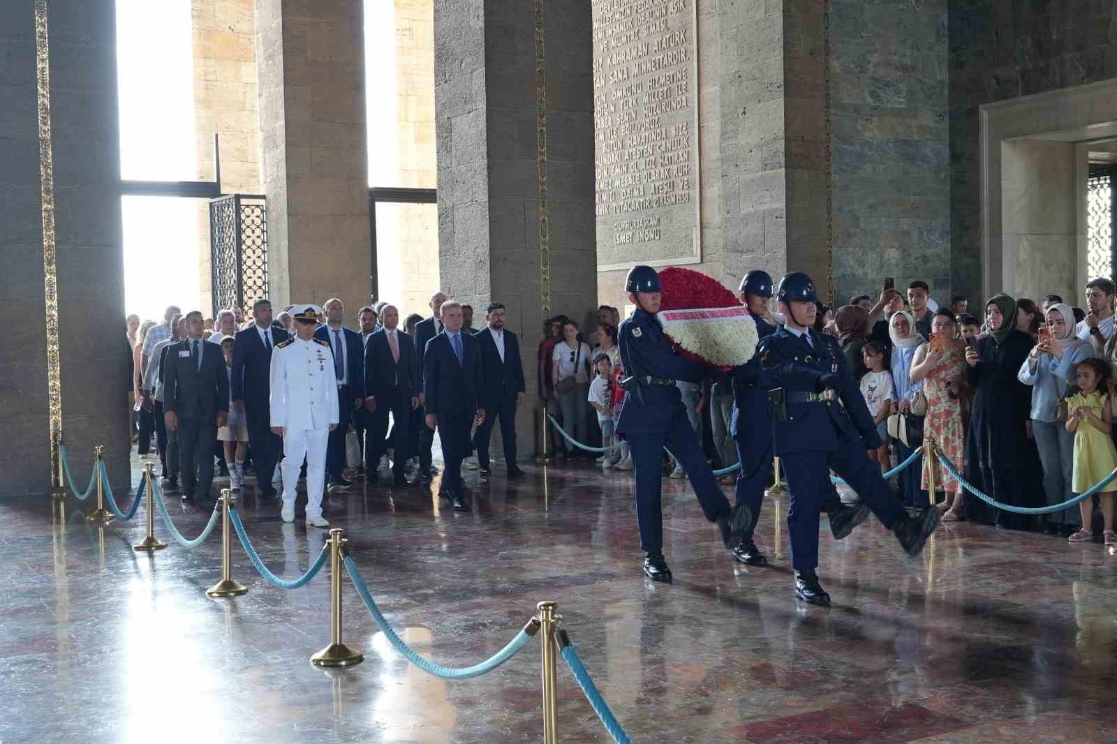 &Ouml;deme kaydediciler Ata&rsquo;nın huzuruna &ccedil;ıktı
