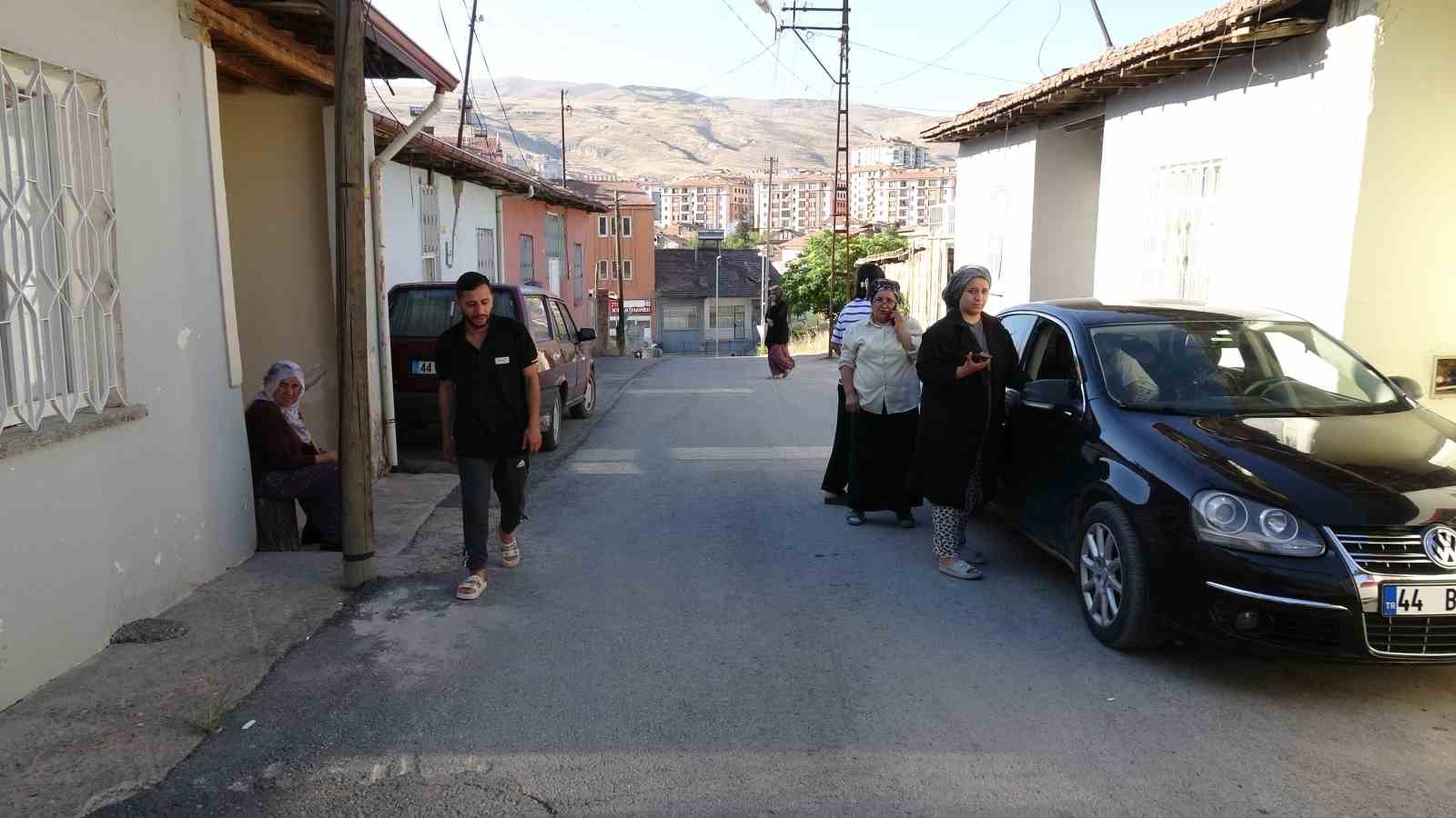 Malatya’da 5 büyüklüğündeki deprem paniğe neden oldu