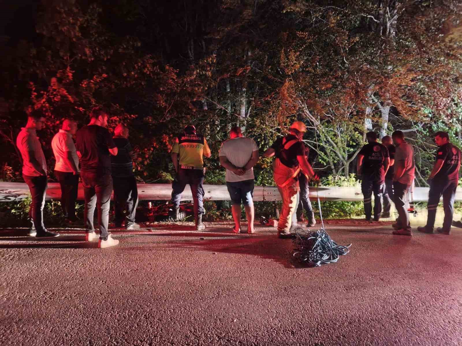 U&ccedil;urum kenarında bulunan motosiklet ekipleri harekete ge&ccedil;irdi