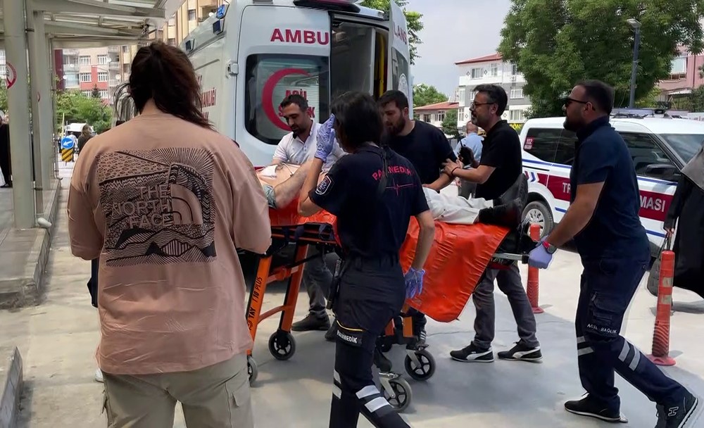 Alacak verecek meselesinde vurulan kuyumcu ağır yaralandı
