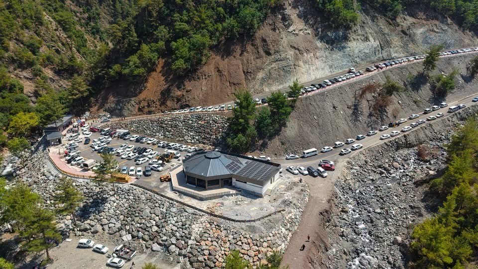 Karaçay Saklı Şelale’de sosyal tesis çalışmaları sürüyor