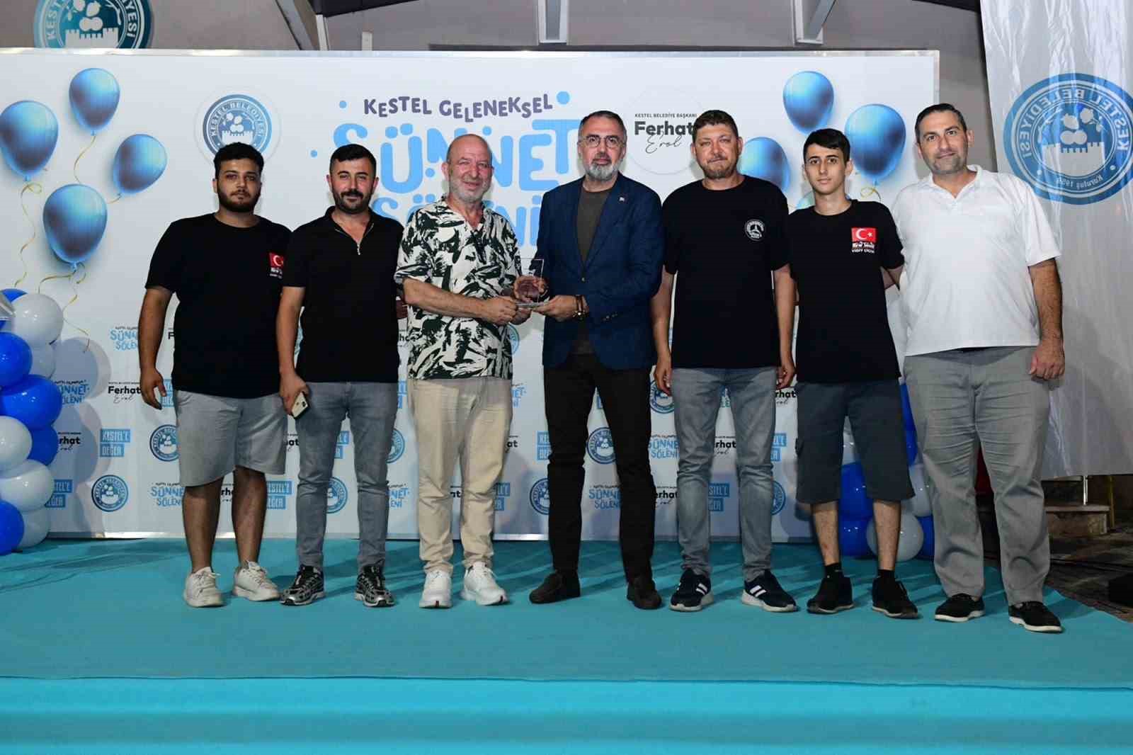 Kestel Belediyesi&rsquo;nden &ccedil;ocuklara unutulmaz s&uuml;nnet ş&ouml;leni