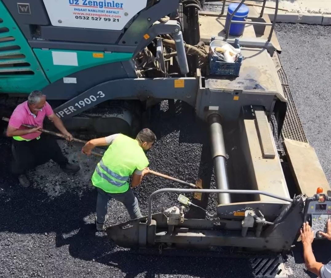 Kilis&rsquo;te yollar daha g&uuml;venli ve konforlu hale getiriliyor