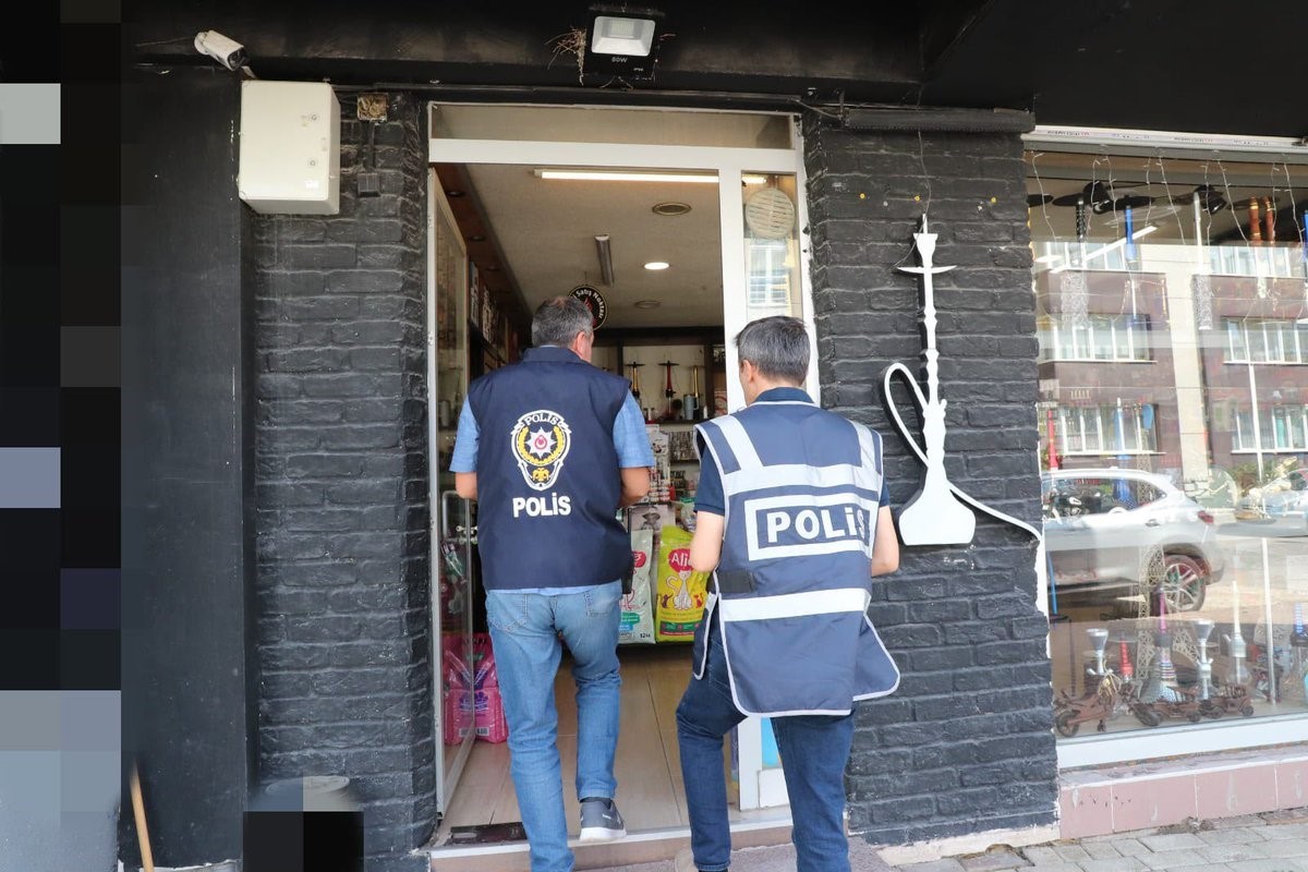Eskişehir’de polis ekiplerinden geniş çaplı okul çevresi ve servis denetimi